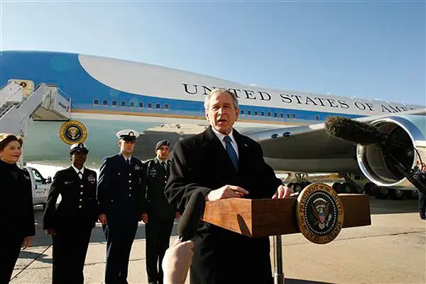 President Bush makes a statement upon arriving in NYC for Veterans Day.